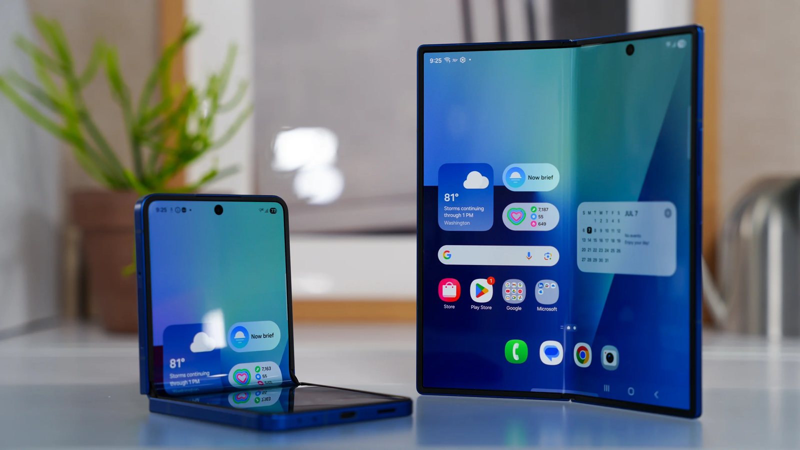 Read more about the article Ultimate Guide: Samsung Galaxy Z Fold8 & Galaxy Z Flip8 – Specs, Features and What to Expect